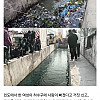 방치된 더러운 하수구를 공권력으로 세 시간 만에 깔끔하게 청소한 방법