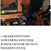 밤이 되면 답을 가지고 돌아오는 아버지..jpg