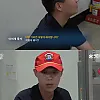 훈련병한테 질문받는 해군 훈련소 교관.jpg